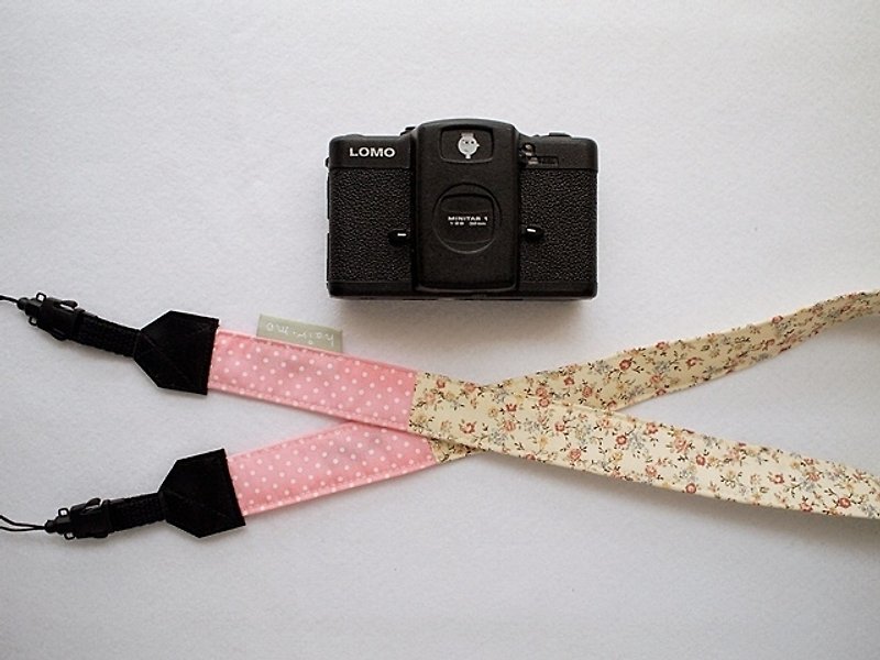 hairmo. Small Floral Double Back Camera Strap-Pink Dot+ (Double Eyelet) - กล้อง - วัสดุอื่นๆ สึชมพู