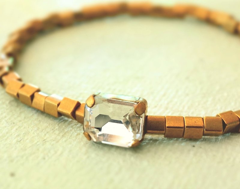 *hippie* Blois│Vintage Rectangle Crystal Glass Stones Beaded Brass Bracelet - สร้อยข้อมือ - โลหะ สีนำ้ตาล