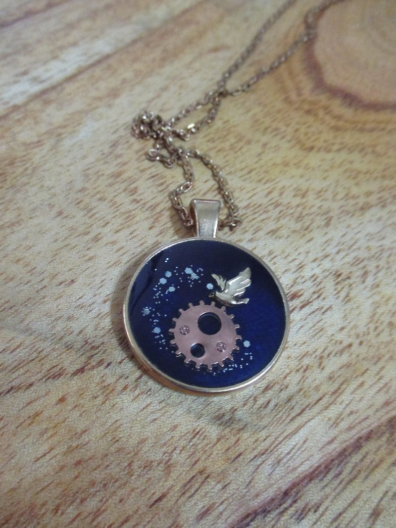 ‧ Slow Slow │ storage memories: Night fly. - Necklaces - Other Metals Blue