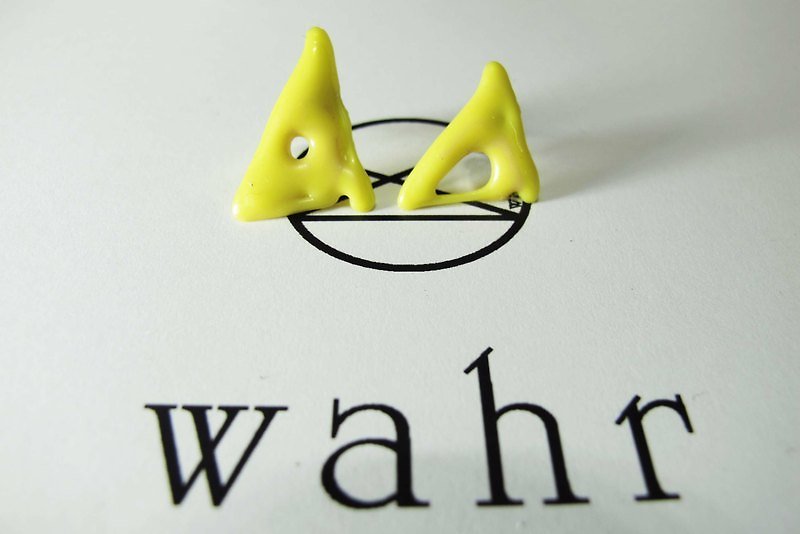 【Wahr】不像的雙胞胎耳環 (一對) - 耳環/耳夾 - 其他材質 多色