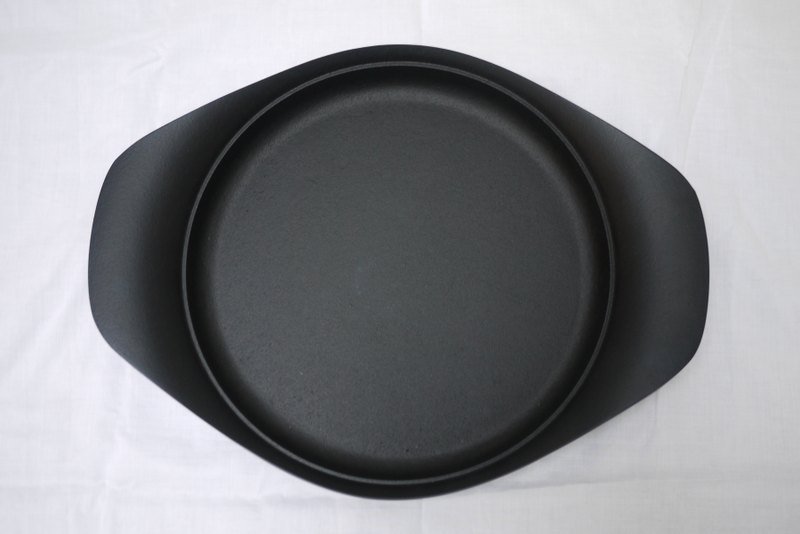 Yoo Chong Li Nambu ironware Seamless 22cm frying pan - Small Plates & Saucers - Other Metals 