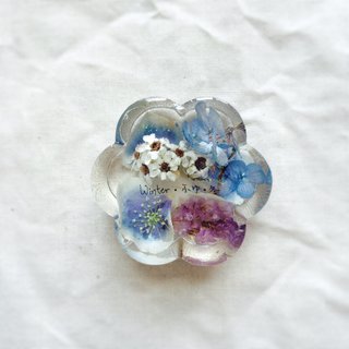 【季節シリーズの冬】立体ドライフラワー/花型テーブル飾り/文鎮/手作り/