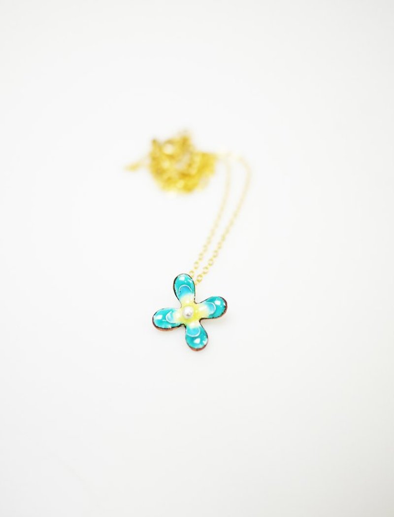 Flora Enameling Necklace花朵琺瑯項鍊(水藍) - 項鍊 - 其他金屬 藍色