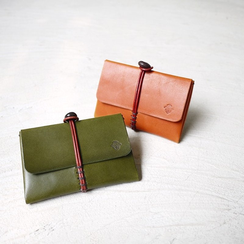 Japanese craftsmanship personalized leather buckle card holder Made in Japan by TEHA'AMANA - ที่เก็บนามบัตร - หนังแท้ 
