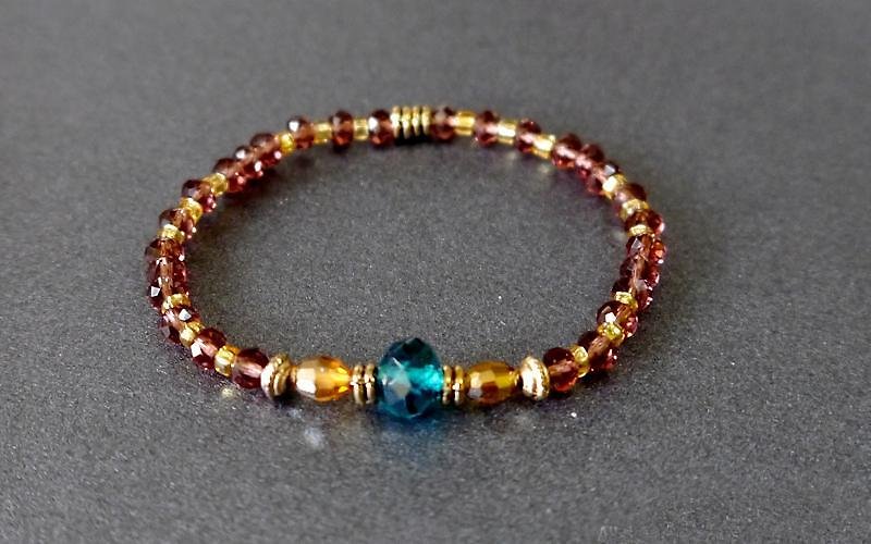 Light you up Aquamarine crystal bracelet - Bracelets - Other Materials Blue