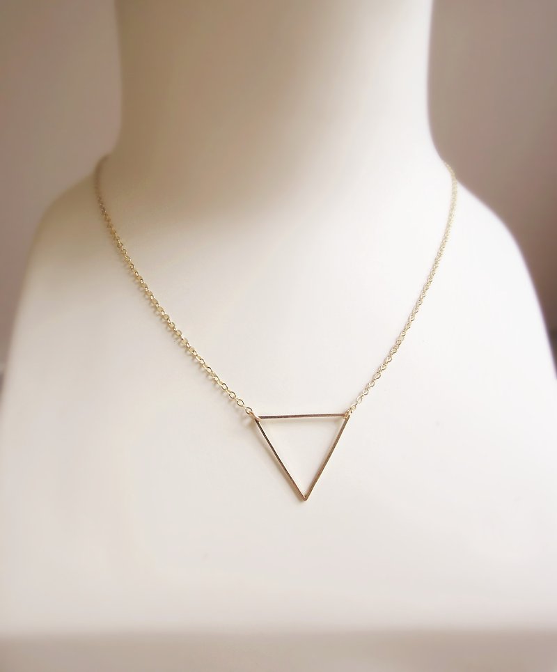 "KeepitPetite" simple geometric brass · Triangle · Gold-plated necklace - สร้อยคอ - โลหะ สีกากี