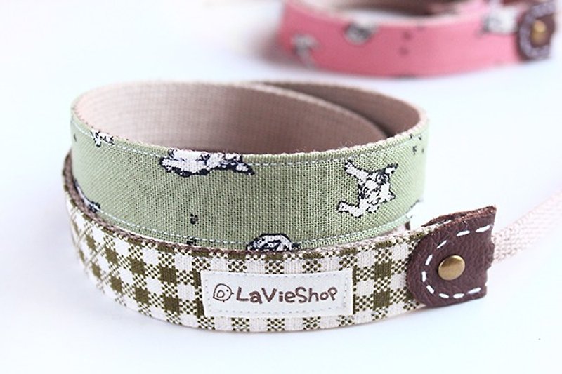 【LaVieShop*Handmade】Check X Cute Dog (Olive green )25mm Handmade Camera strap GF - Cameras - Other Materials Green