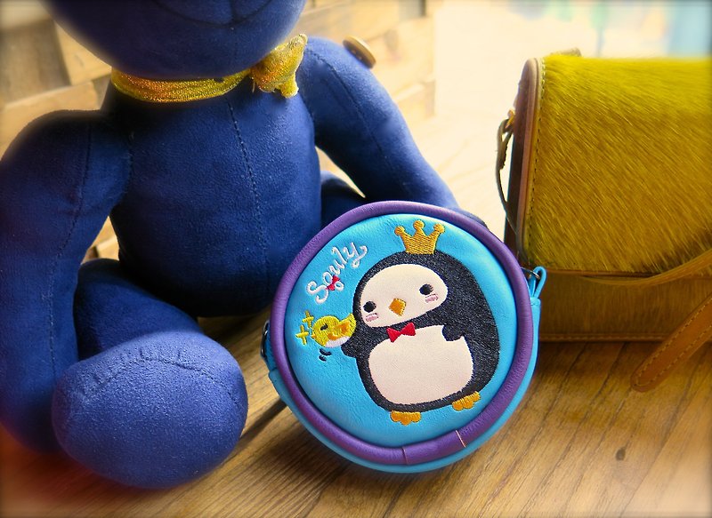 Penguin coin purse round coin purse Squly & Friends design birthday gift - Coin Purses - Faux Leather Blue