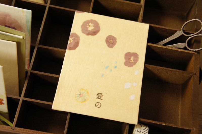 夏日煙火-愛 手工布質卡片 萬用卡 - 卡片/明信片 - 其他材質 卡其色