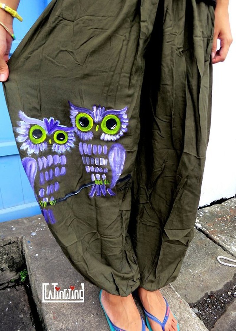 Two hand-painted dyed cotton Linen pants two owl (neutral models / trousers / pants) - กางเกงขาสั้น - ผ้าฝ้าย/ผ้าลินิน 