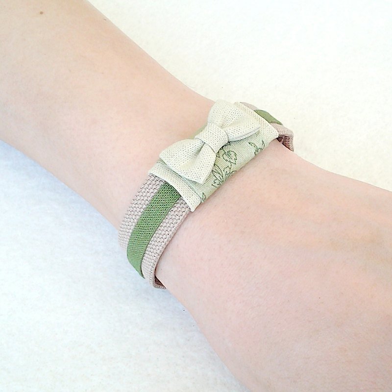 Muse  Kimono帯綠卡其色手鍊 - Bracelets - Other Materials Green