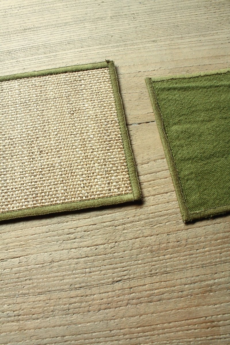 Natural fiber coasters - coke brown / green Matcha (into two) - Coasters - Paper Green