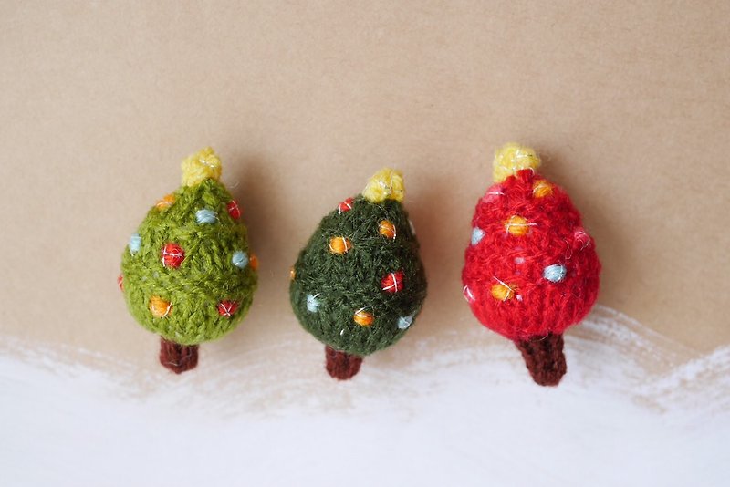Christmas tree magnet ♧ - แม็กเน็ต - วัสดุอื่นๆ สีเขียว