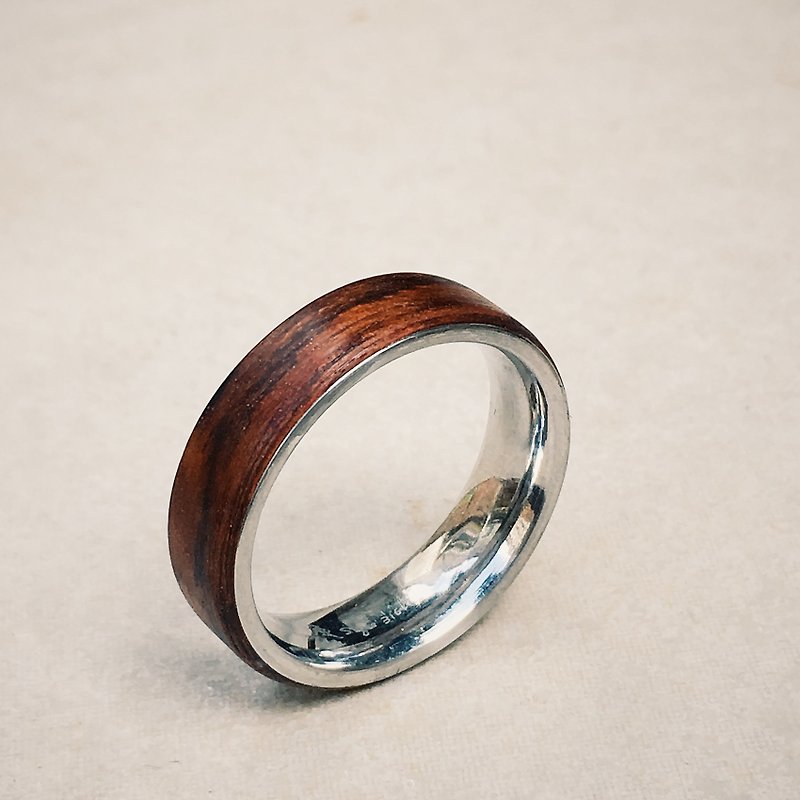 Classical rosewood steel ring - แหวนทั่วไป - ไม้ สีแดง