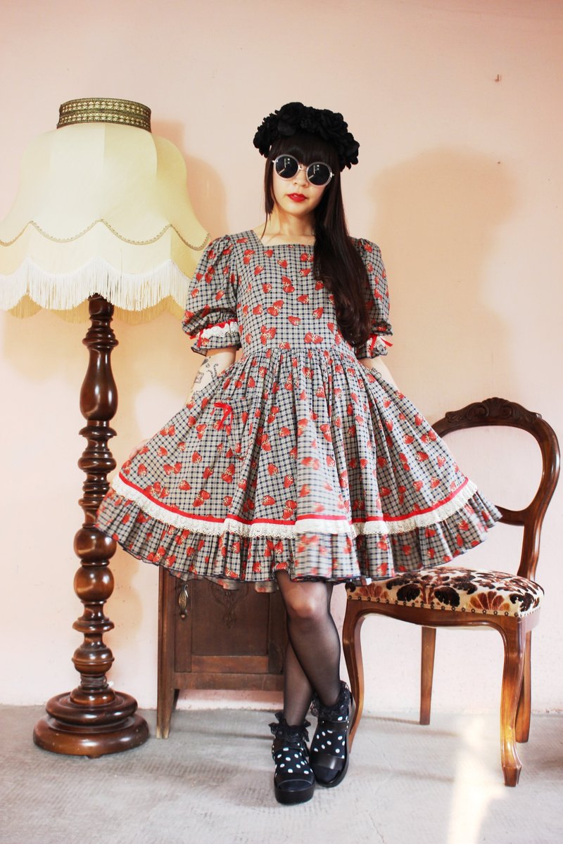 F999（ビンテージ）ダークブルーグレーの市松模様の布の花が大きな波のスカート半袖ヴィンテージドレス（結婚式/ピクニック/パーティー）いちご - ワンピース - コットン・麻 レッド