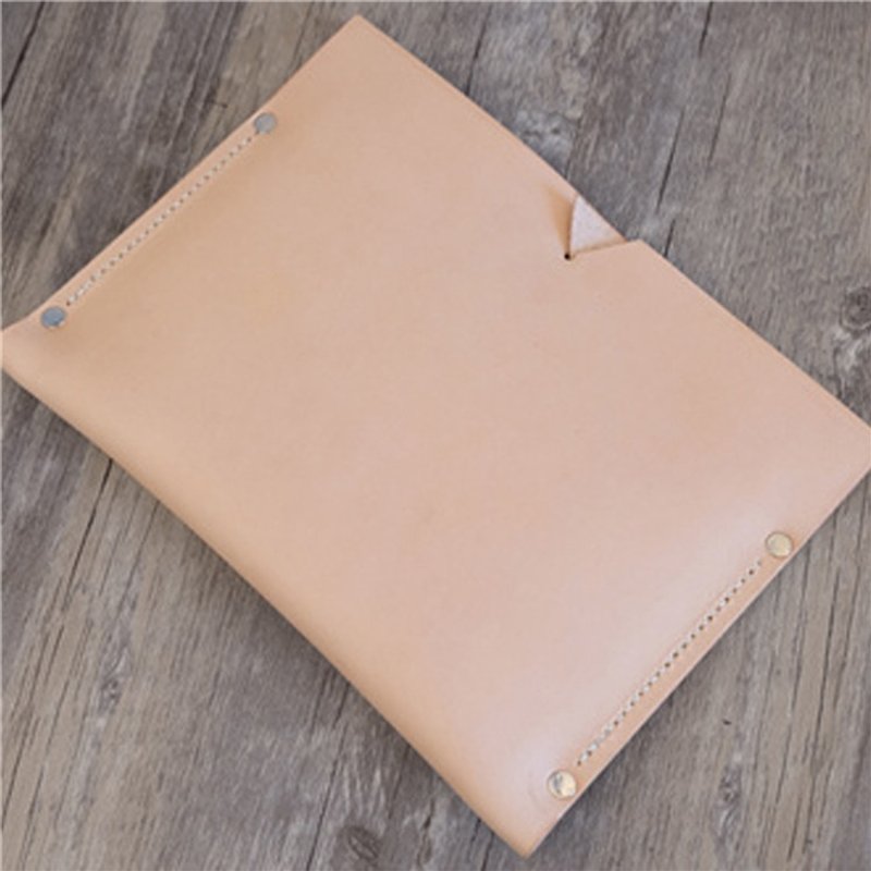 Hand vegetable-tanned cowhide leather ipad - เคสแท็บเล็ต - หนังแท้ สีทอง