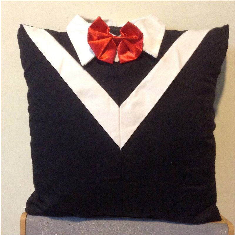 學士服制服抱枕 (畢業禮物!!) - Pillows & Cushions - Cotton & Hemp Black