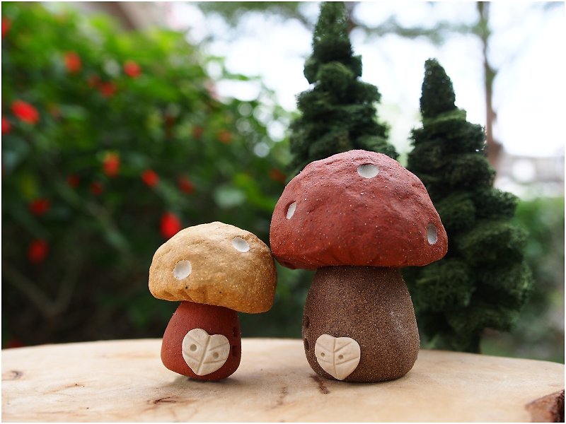 【蘑菇村 Mushroom Village】超可愛蘑菇屋/親子2件組/接單訂製 - 花瓶/花器 - 其他材質 