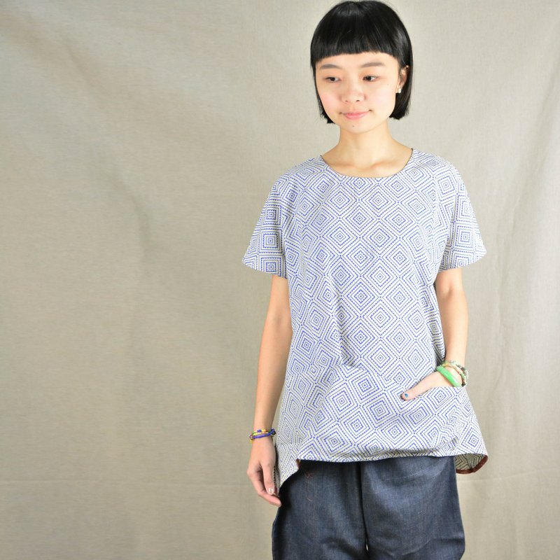 Serigraphy single pocket short sleeve shirt blue kite _ _ fair trade - เสื้อผู้หญิง - ผ้าฝ้าย/ผ้าลินิน สีน้ำเงิน