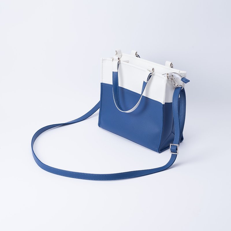 Color-blocked paper bag shape bag, hand-held and shoulder-carrying bag, white - กระเป๋าแมสเซนเจอร์ - หนังเทียม สีน้ำเงิน