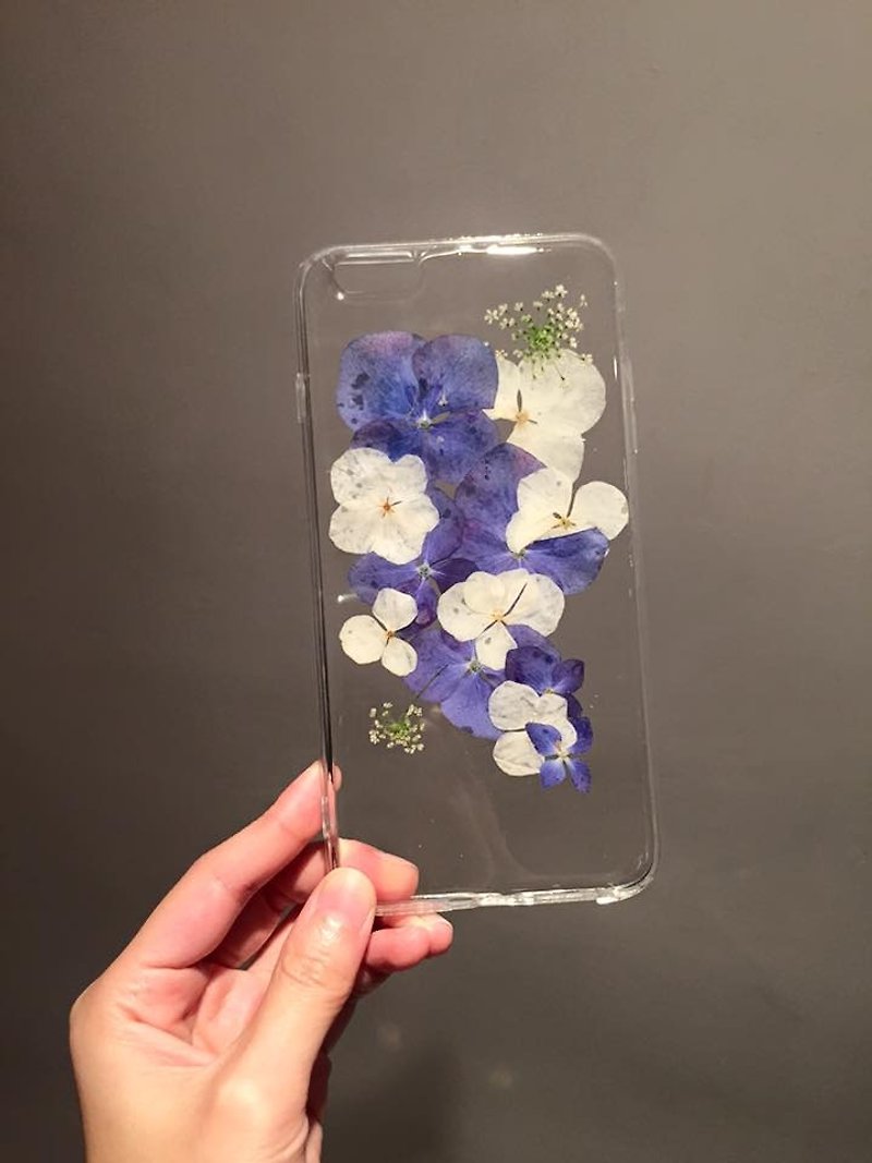 Oone_n_Only Handmade Pressed Flower PHONE CASE - อื่นๆ - พลาสติก 