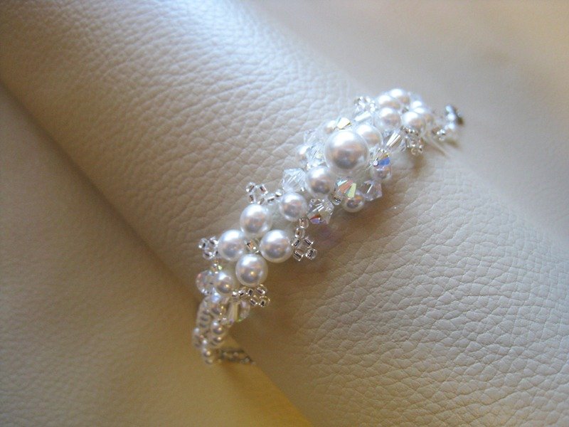 Silky Pearl & Swarovski Crystal Bracelets / PEB: White Bridal - Bracelets - Glass White