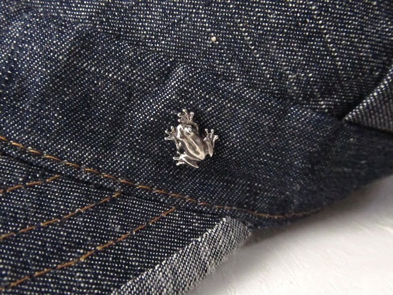 Pin brooch of small frog - เข็มกลัด - โลหะ 