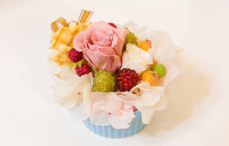 Kinki hand-made strawberry fruit cake dessert flowers small potted flower Amaranth small objects bridesmaid wedding ceremony wedding ceremony arranged probe housing office / home layout birthday gift Valentine's Day roses spring couplets birthday gift  - Plants - Plants & Flowers 