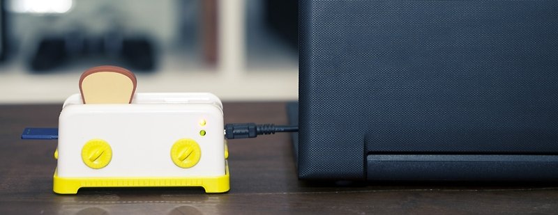 Smoko Inc. 白色烤吐司機Hub + Butta奶油吐司8GB隨身碟組 (限量發售) - USB 隨身碟 - 塑膠 白色