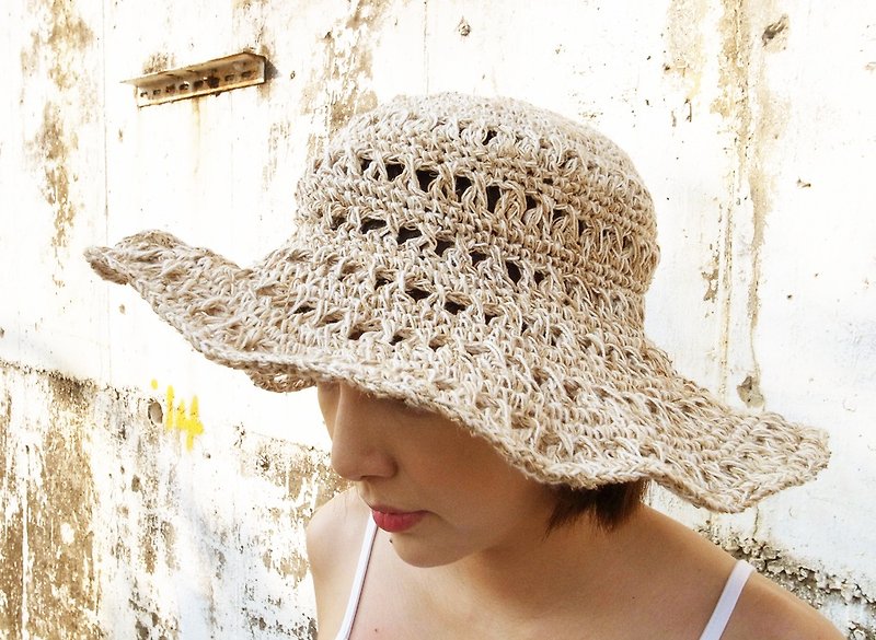 Handmade Hand-woven Hemp and Cotton Hat with adjustable edges, Summer hat - หมวก - ผ้าฝ้าย/ผ้าลินิน สีกากี