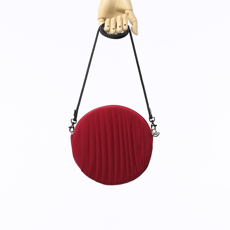 Nanting series bag/small round bag (maroon). backpack. crossbody bag. Clutch - Clutch Bags - Other Materials Red