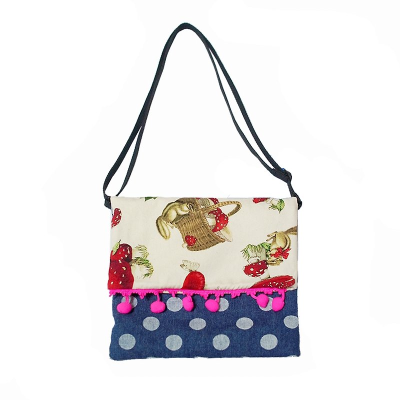 A MERRY HEART♥松鼠姑姑小森林隨身包 - Messenger Bags & Sling Bags - Other Materials Multicolor
