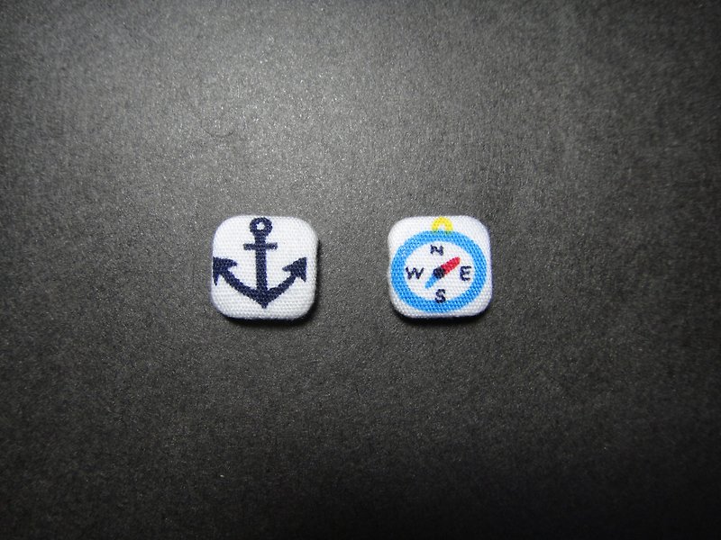 （C）_夏の海軍風の布のボタンのイヤリング小さなコーナーS24BT / UZ43 - ピアス・イヤリング - その他の素材 