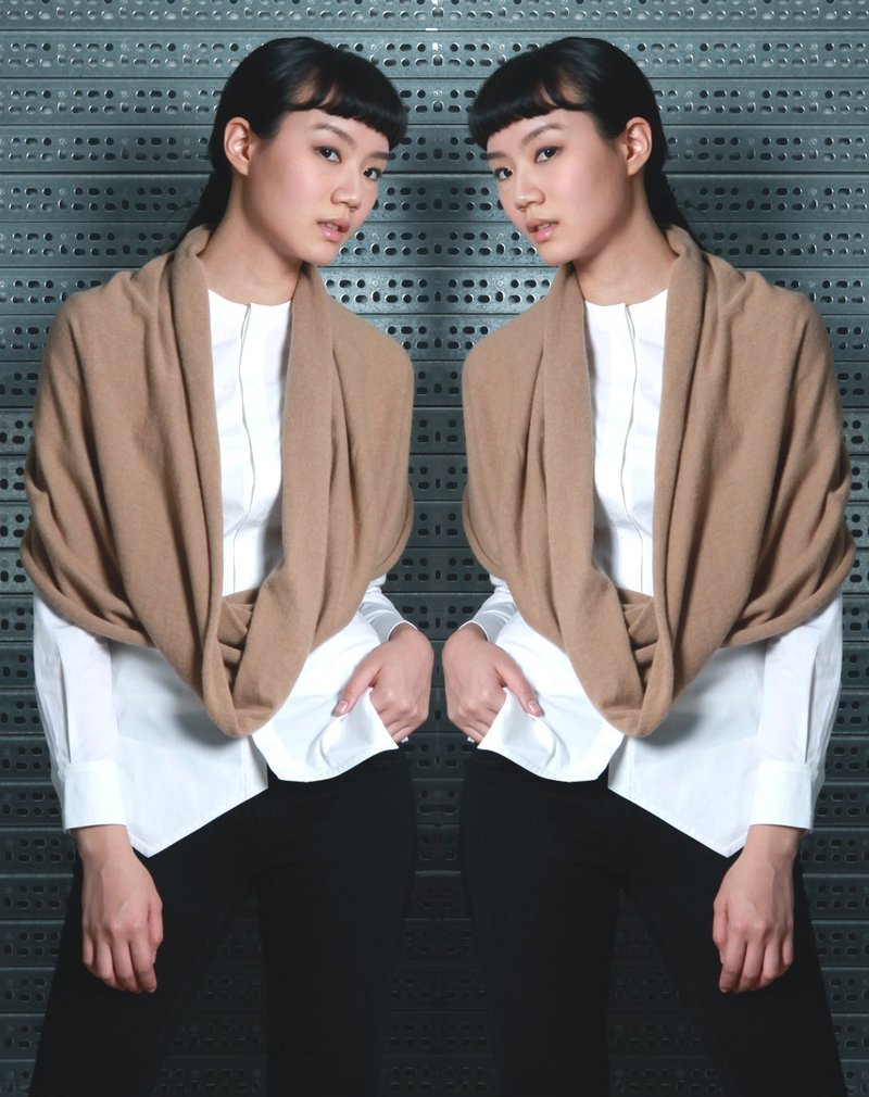 Lu-Italian yarn multi-wear scarf - ผ้าพันคอ - ขนแกะ สีนำ้ตาล