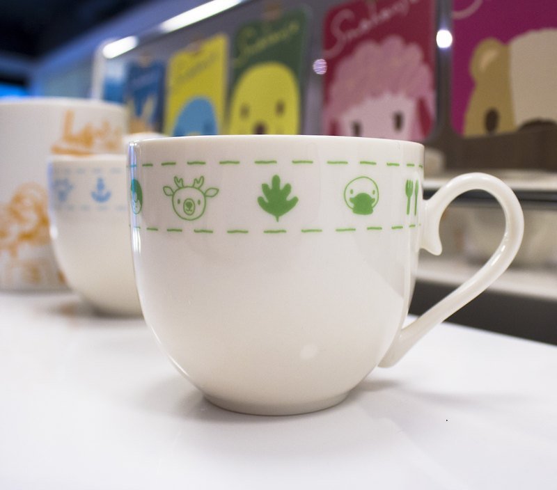 [LimTe]コーヒーカップ：草ピクニック - マグカップ - 磁器 グリーン