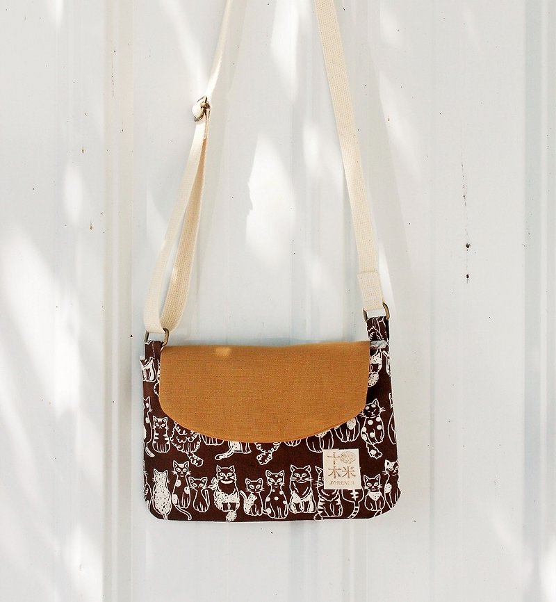 [Ten wooden meters. Lorenza] lightweight horizontal messenger bag # Caramel - กระเป๋าแมสเซนเจอร์ - วัสดุอื่นๆ สีนำ้ตาล