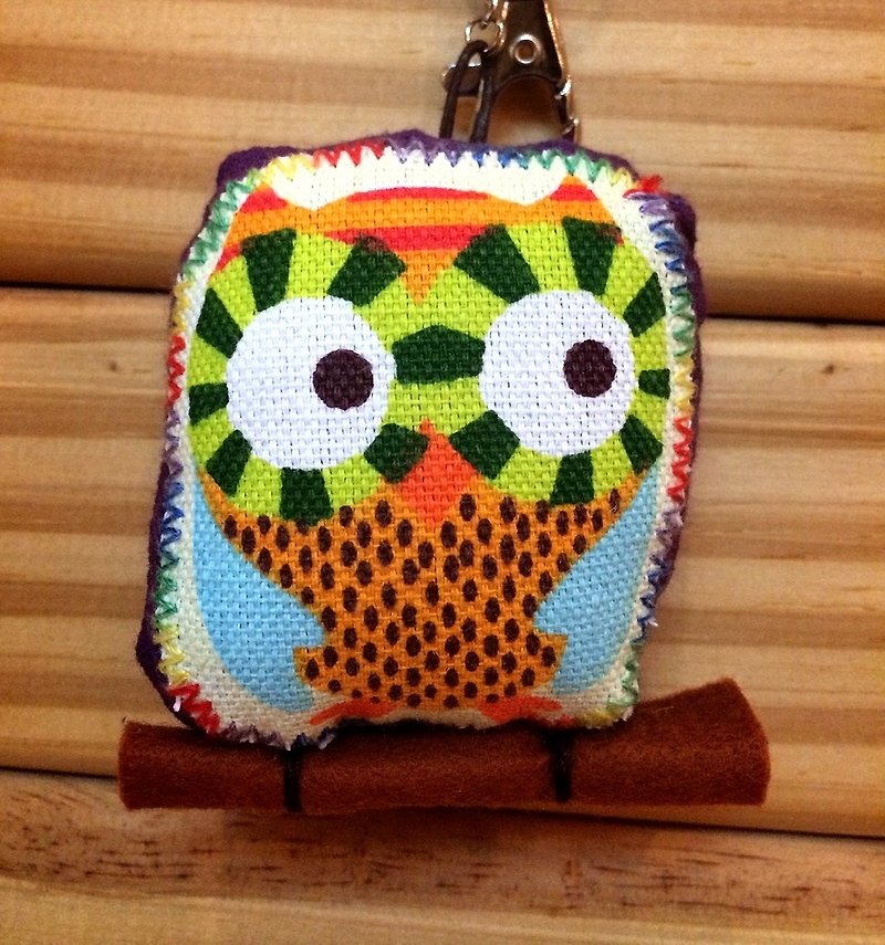 RABBIT LULU guardian owl Lu positive energy resolution color embroidered name - Keychains - Other Metals Multicolor