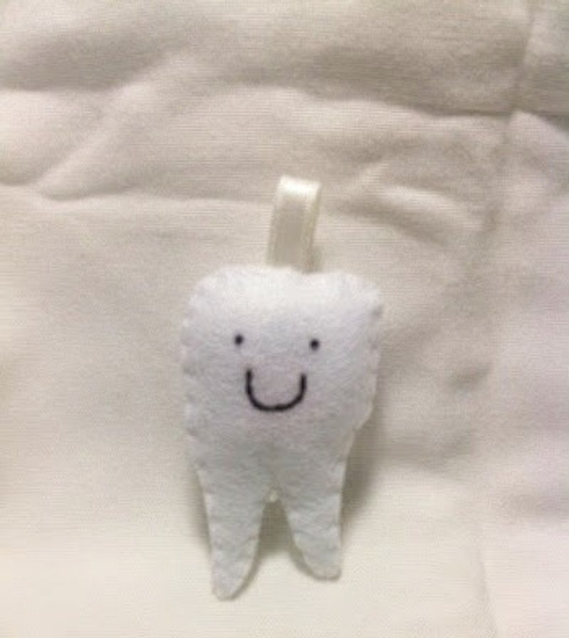 牙齒-阿寶寶 - 吊飾 - 其他材質 白色