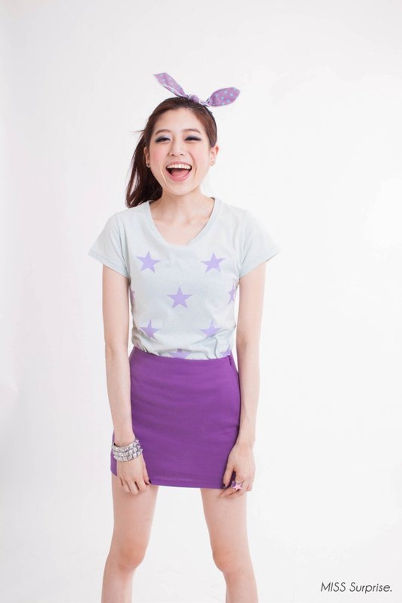 Miss Surprise / 星光閃閃 藍綠色 T恤 - Women's T-Shirts - Other Materials Purple