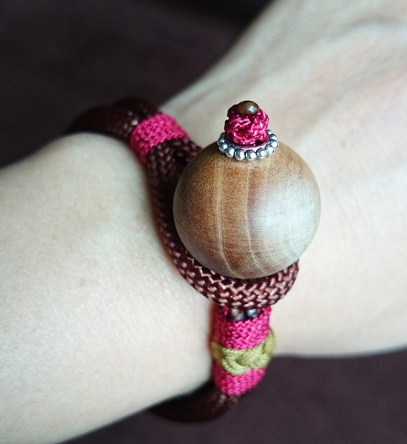 天然檀香木珠手環(大珠個性版) - 手鍊/手環 - 木頭 咖啡色