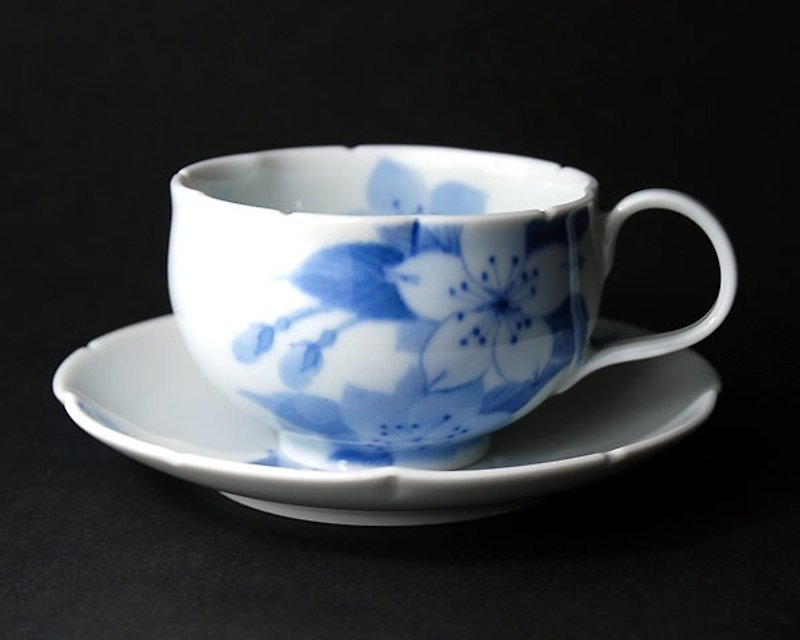 暮暮 染付山櫻文杯盤組 - マグカップ - 磁器 ブルー