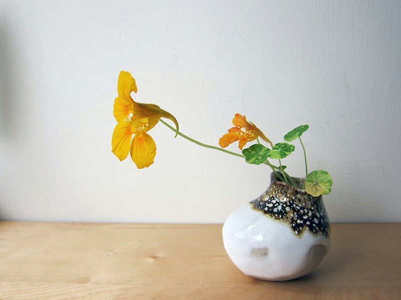 好心情花器 - 花瓶・植木鉢 - その他の素材 ホワイト