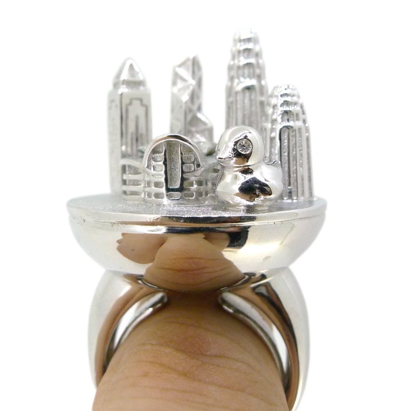 HK076 ~ 925 スターリングシルバー 香港ビクトリア ハーバー ランドスケープ リング (ダック) - チョーカー - 宝石 ホワイト