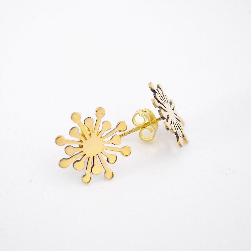 Firework studs earrings in brass handmade by hand sawing - Earrings & Clip-ons - Other Metals 