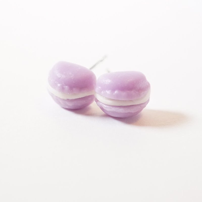 *Playful Design*  Mini Lavender Macaron Earrings - สร้อยติดคอ - ดินเหนียว 
