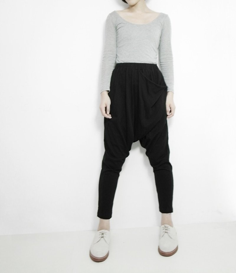 I . A . N Design 黑色有機棉版型褲(中性版) Organic Cotton - 女長褲 - 棉．麻 黑色