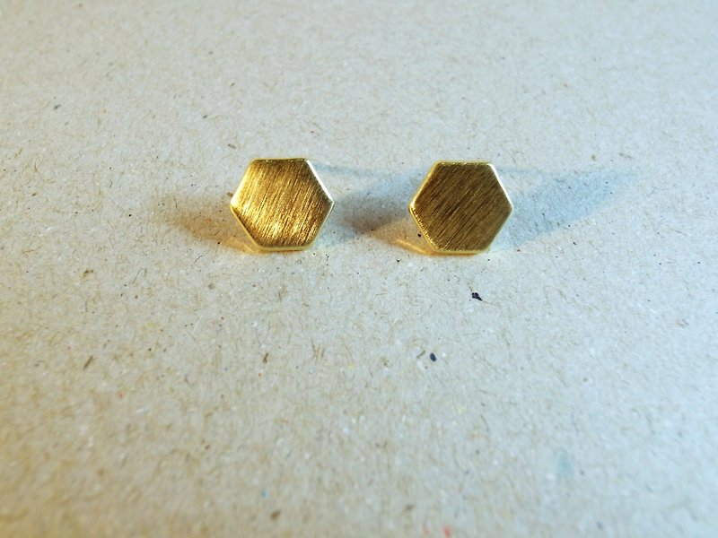 川手【螺母】髮絲紋耳針式耳環_金 - Earrings & Clip-ons - Other Metals Gold
