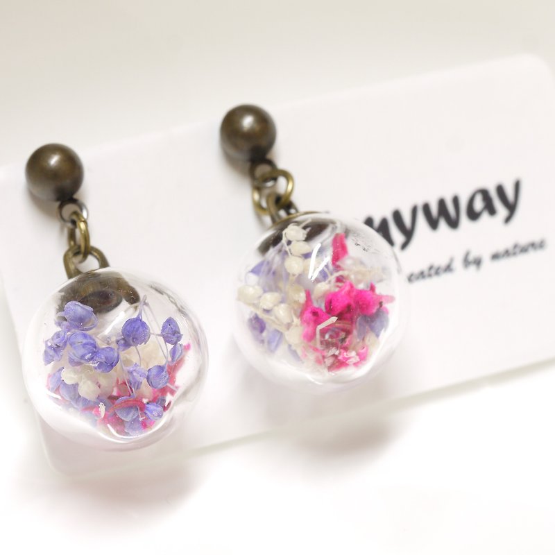 OMYWAY Handmade Dried Flower - Glass Globe - Earrings  1.4cm - Earrings & Clip-ons - Glass White