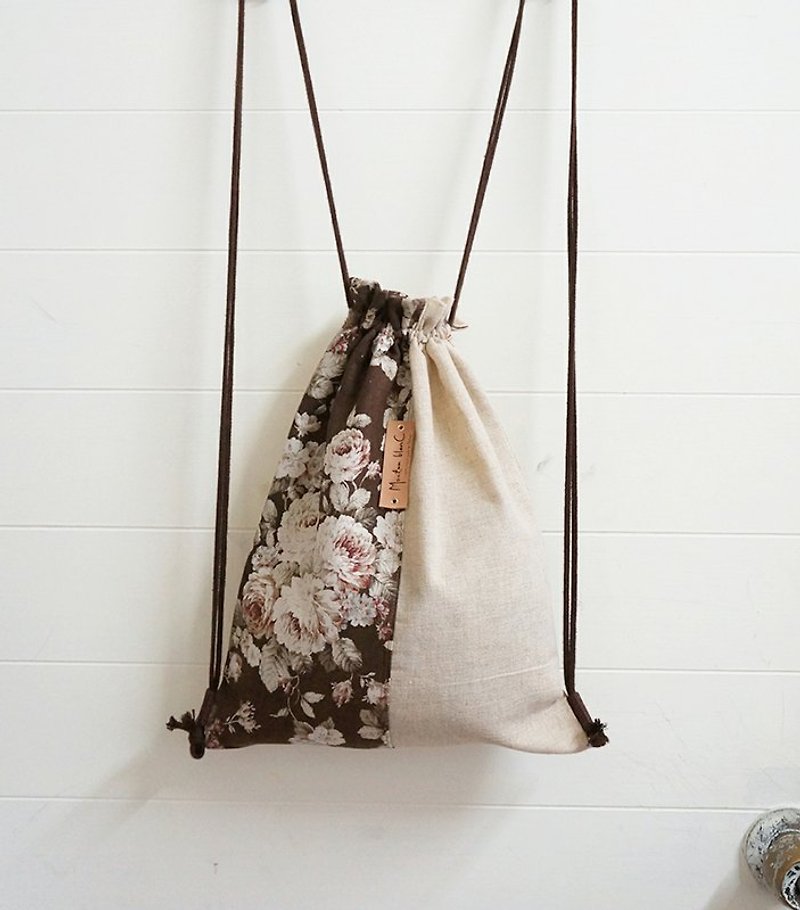 隨身小版束口包 | 落葉繁花 - Messenger Bags & Sling Bags - Other Materials Brown