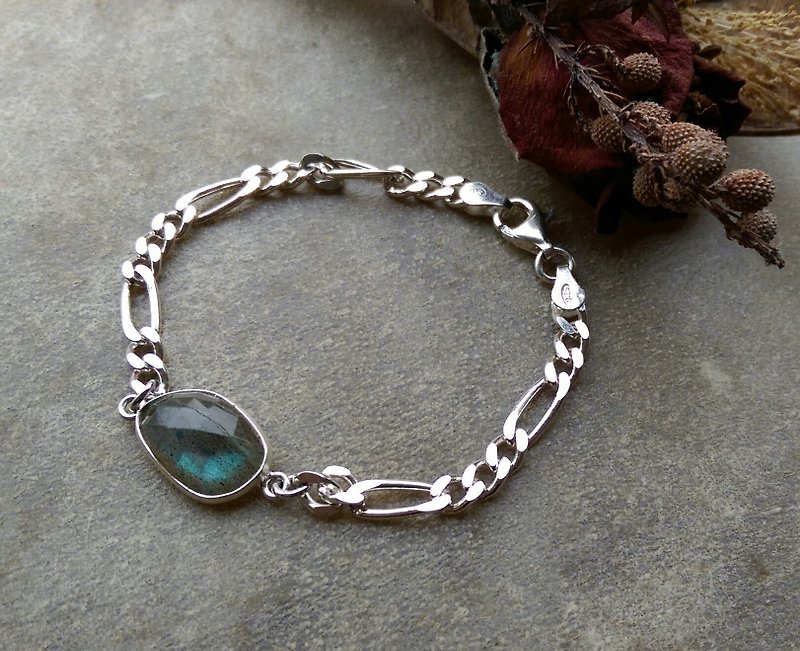 Labradorite Silver Bracelet (a) - Bracelets - Gemstone 